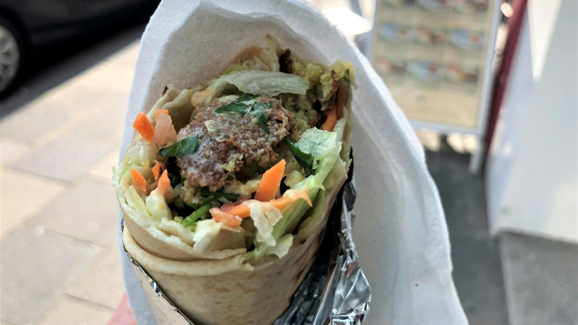 Falafel-Sandwich vom Anya Imbiss in der Christophstraße