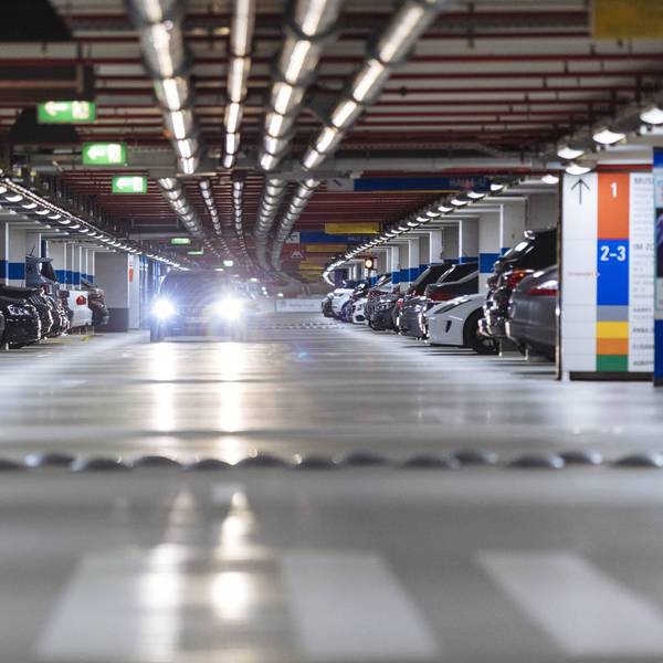 Europas längste Tiefgarage liegt unter dem Kölner Rheinauhafen.