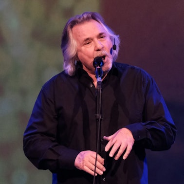 Das Bild zeigt Tommy Engel bei der „Weihnachtsengel“-Premiere 2021.