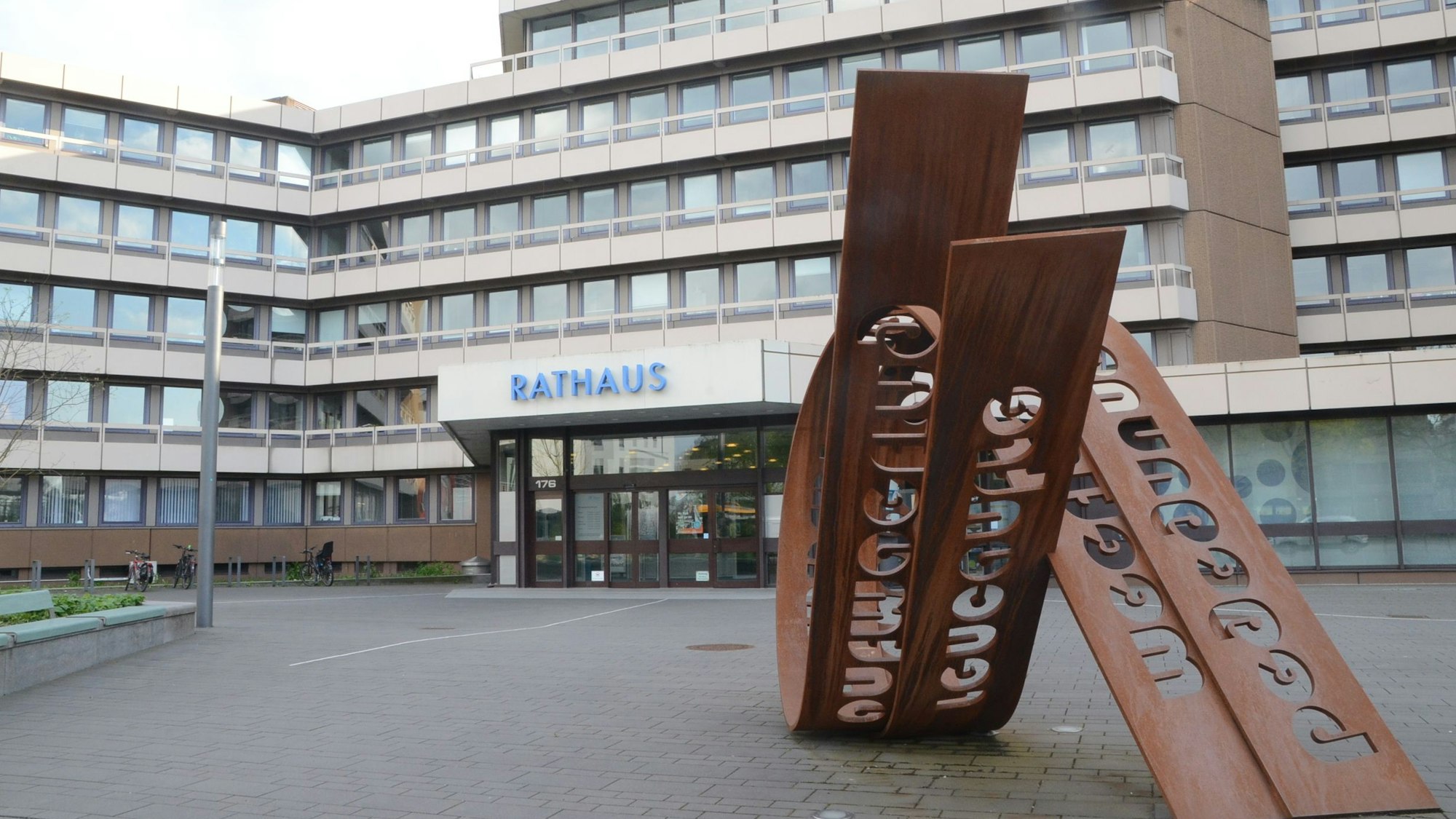 Das Rathaus der Stadt Troisdorf: Die konstituierende Ratssitzung ist für den 4. November angesetzt.