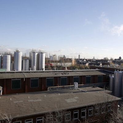 23.11.2015 Koeln FrieslandCampina Molkerei . Milchranks
23 11 2015 Cologne FrieslandCampina Dairy