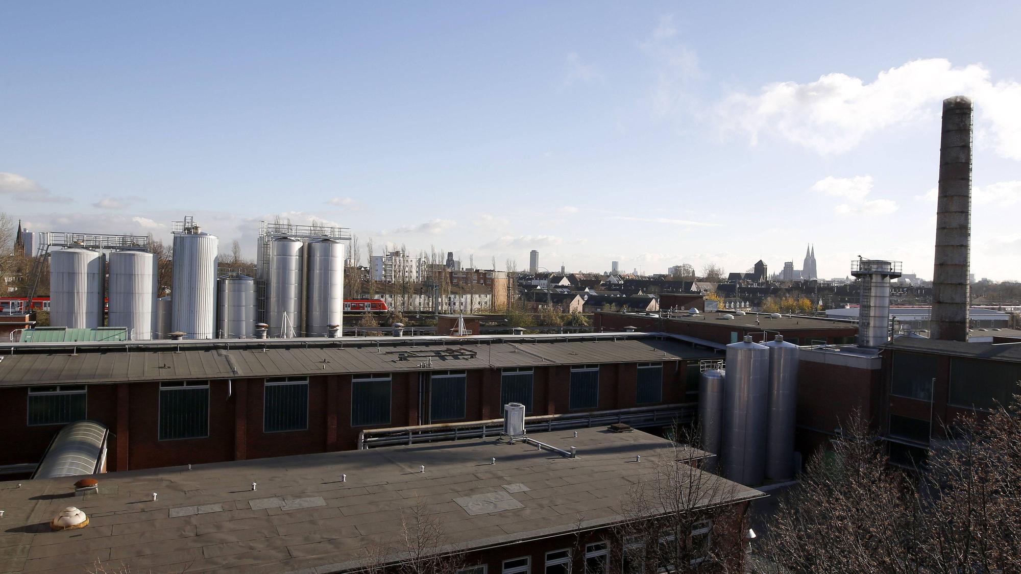 23.11.2015 Koeln FrieslandCampina Molkerei . Milchranks
23 11 2015 Cologne FrieslandCampina Dairy