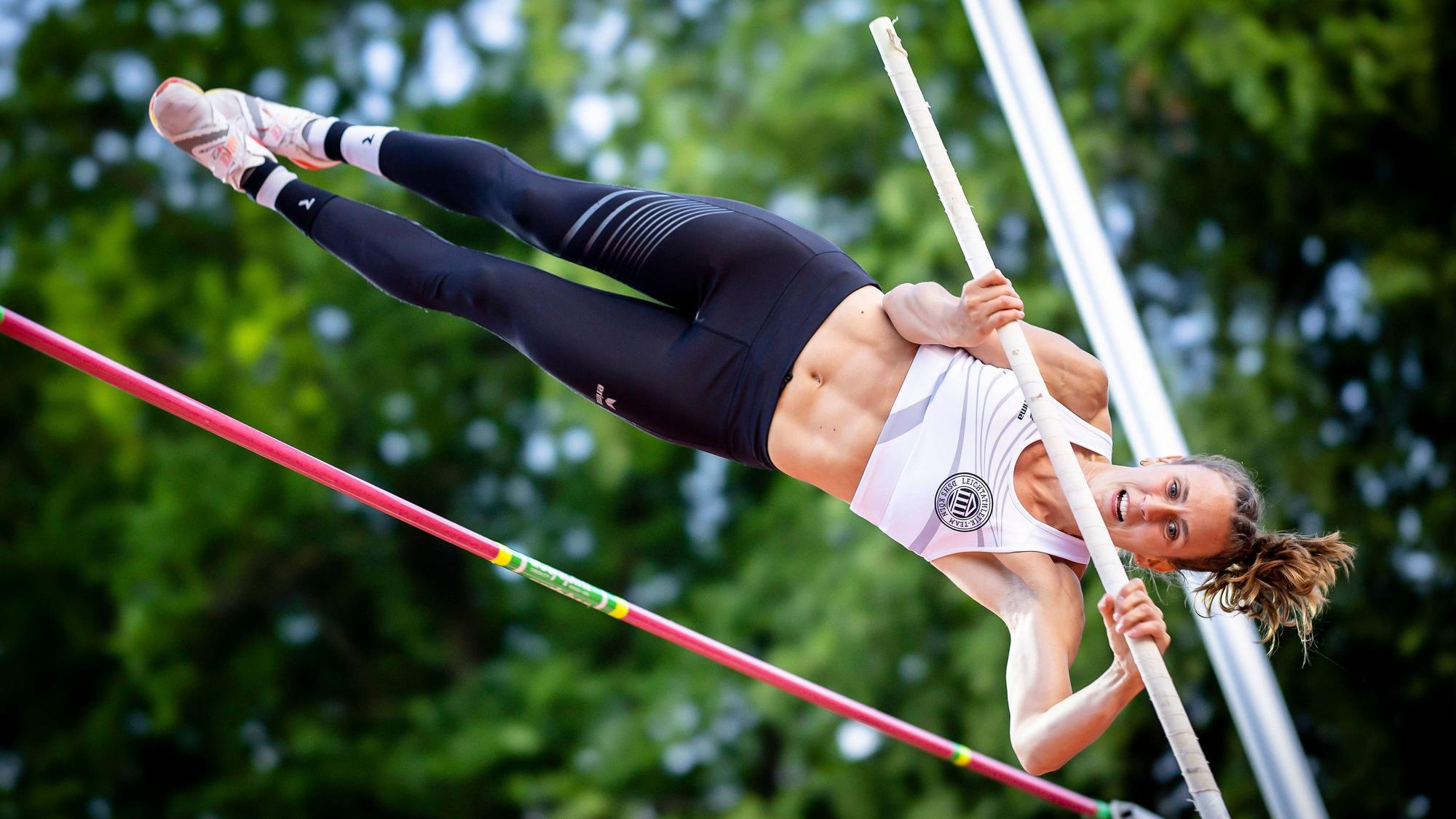 6. Koelner Flutlichtspringen Koeln, 20.05.2023 Clara Rentz LT DSHS Koeln 6. Koelner Flutlichtspringen am 20.05.2023 im Netcologne-Stadion, Koeln Nordrhein-Westfalen. *** 6 Koelner Flutlichtspringen Koeln, 20 05 2023 Clara Rentz LT DSHS Koeln 6 Koelner Flutlichtspringen on 20 05 2023 at Netcologne Stadium, Koeln North Rhine Westphalia Copyright: xBEAUTIFULxSPORTS/AxelxKohringx