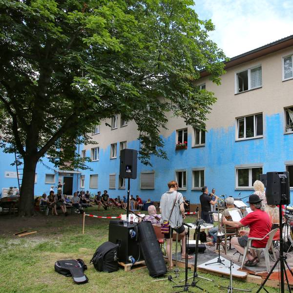 Das „OMZ“ in der Gummersbacher Straße bei einem Tag der offenen Tür im Sommer 2021