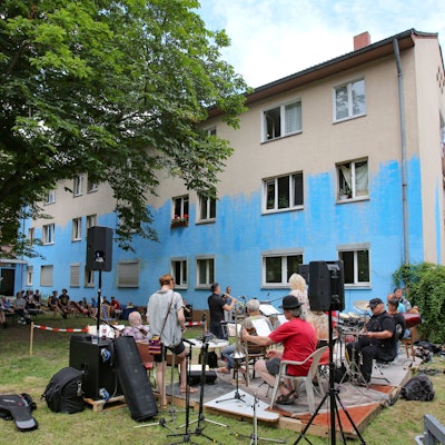 Das „OMZ“ in der Gummersbacher Straße bei einem Tag der offenen Tür im Sommer 2021