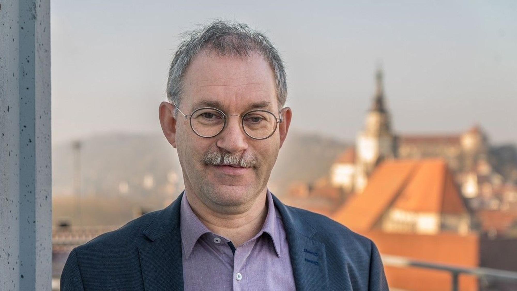 Holger Rothbauer, Rechtsanwalt und Mitgründer der Kampagne "Aktion Aufschrei - stoppt den Waffenhandel".