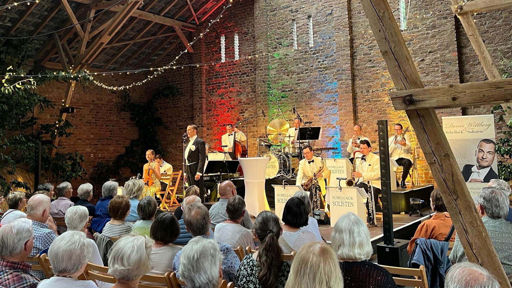 Denis Wittberg & seine Schellack Solisten bei "Kultur auf dem Hof" in Leichlingen, Bauernhof Baumhögger/Meuthen