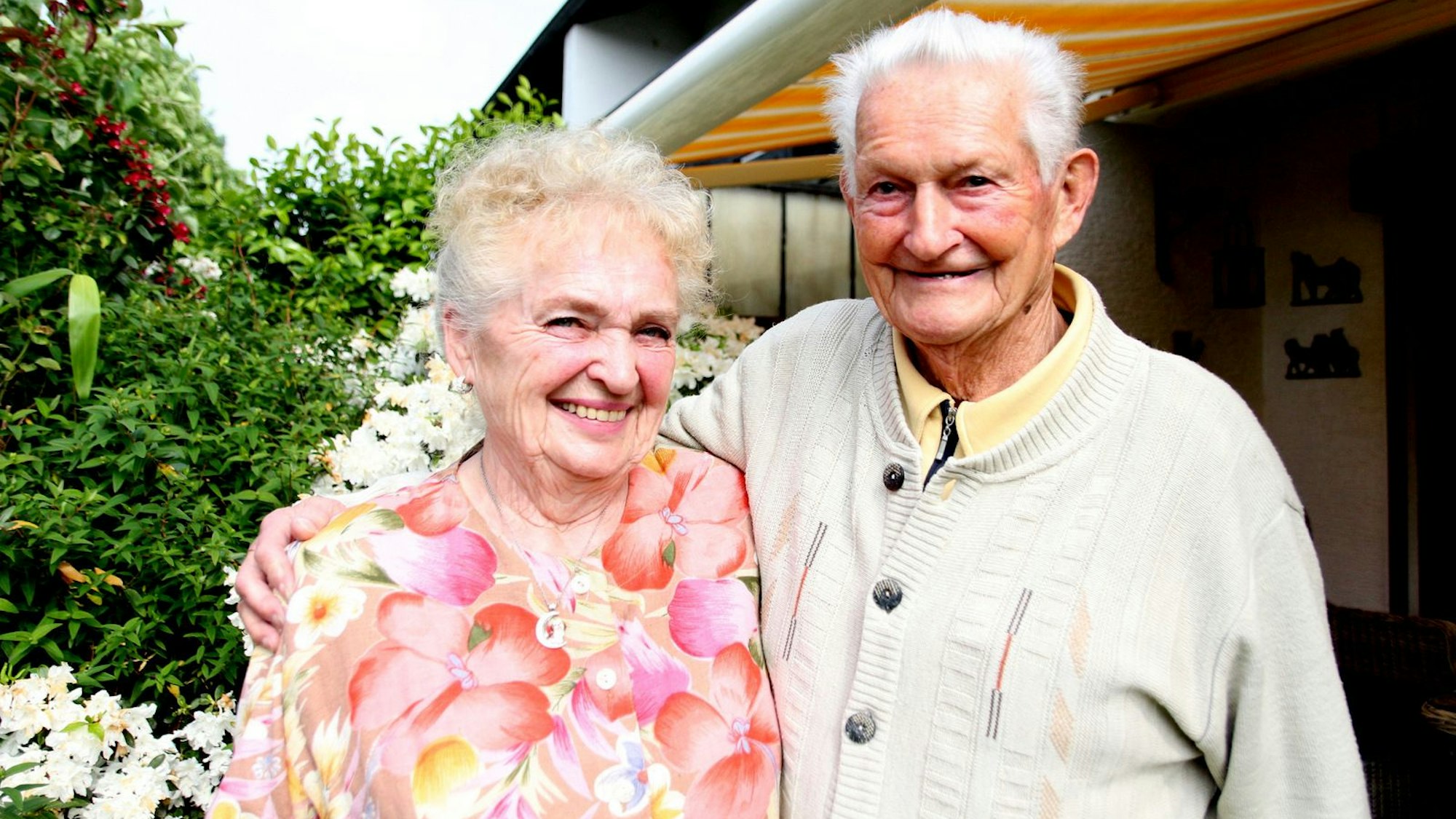 Das Foto zeigt Gisela und Olaf Lang.