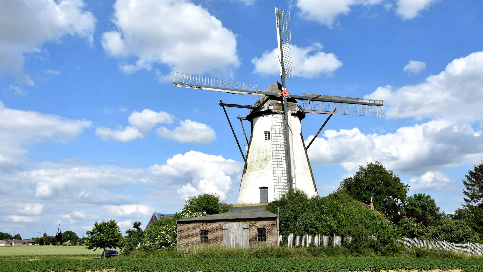 Die Durchfahrholländer-Mühle in Grottenherten ist voll funktionstüchtig.