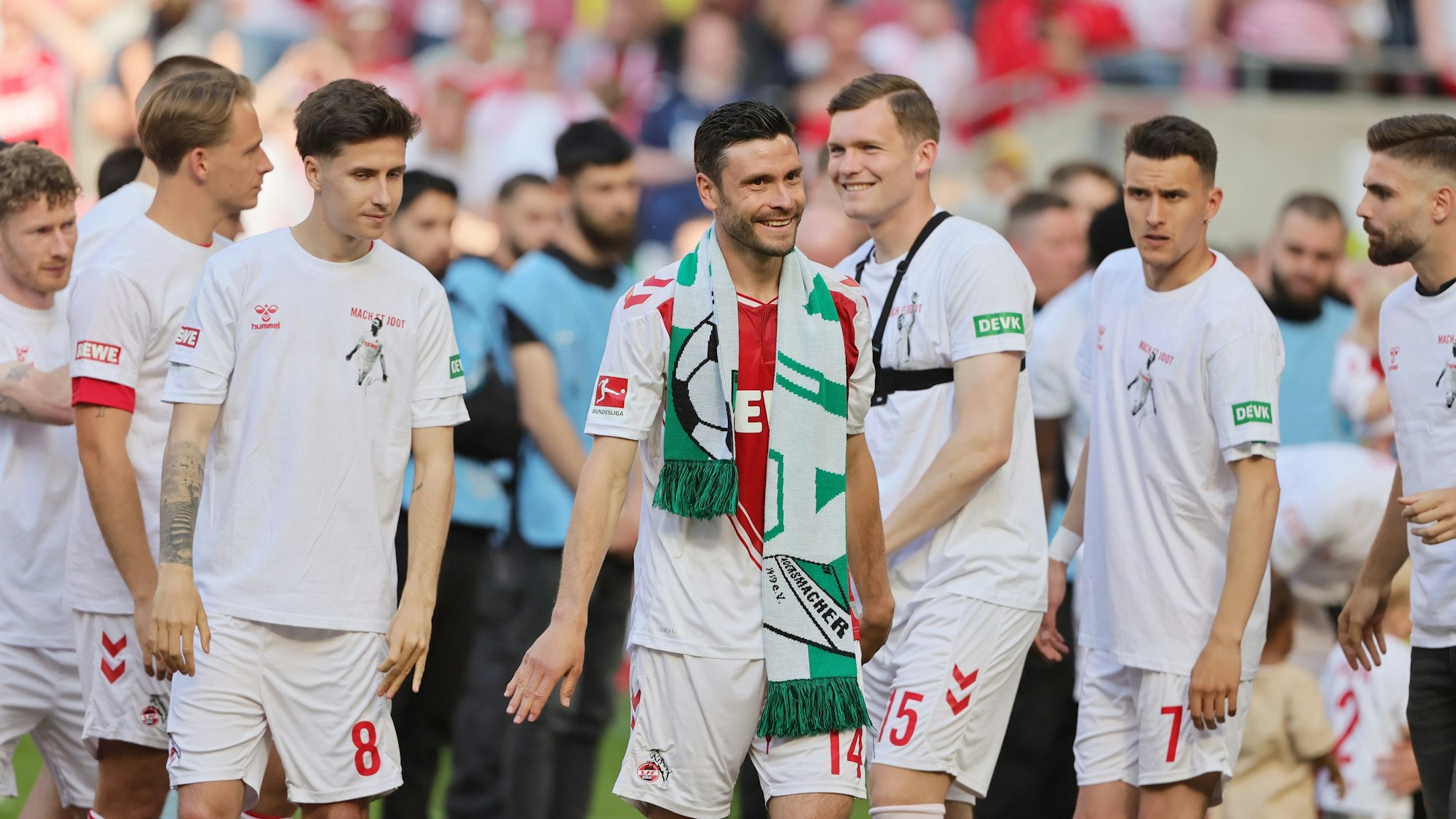 Bewegt im Kölner Stadion: Jonas Hector während der Abschiedszeremonie