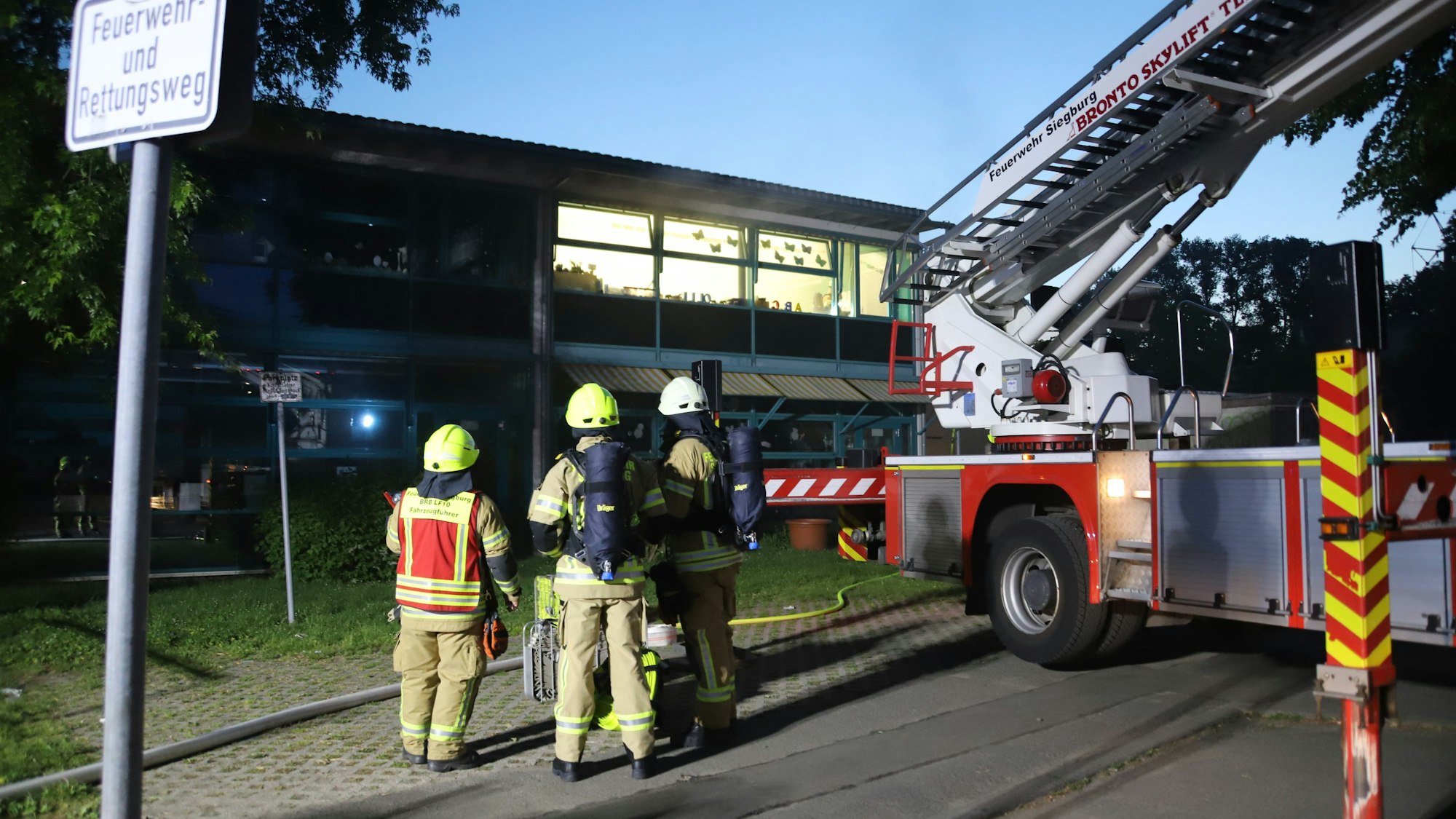 In einem Klassenraum der Hans-Alfred-Keller-Schule am Deichhaus hat es in einem Klassenzimmer gebrannt.