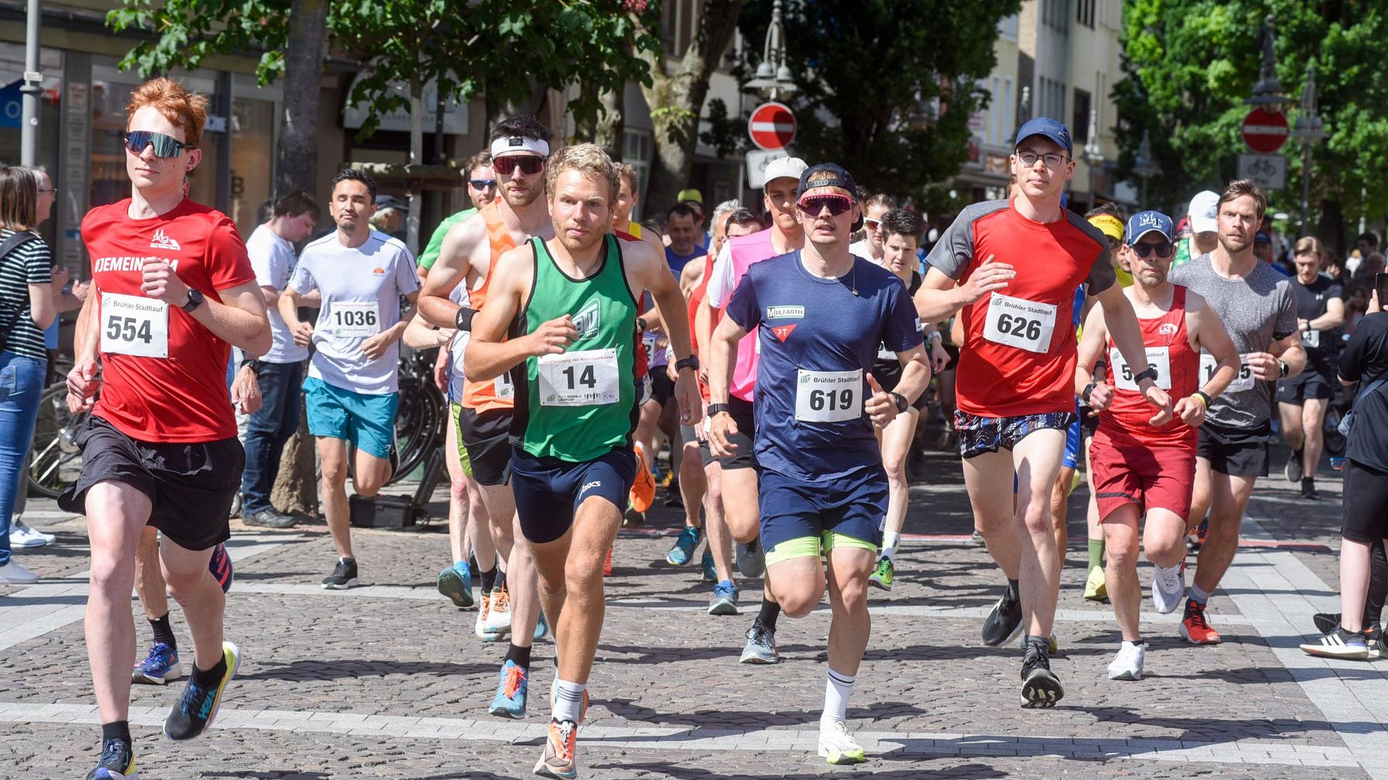 Läufer beim Brühler Stadtlauf