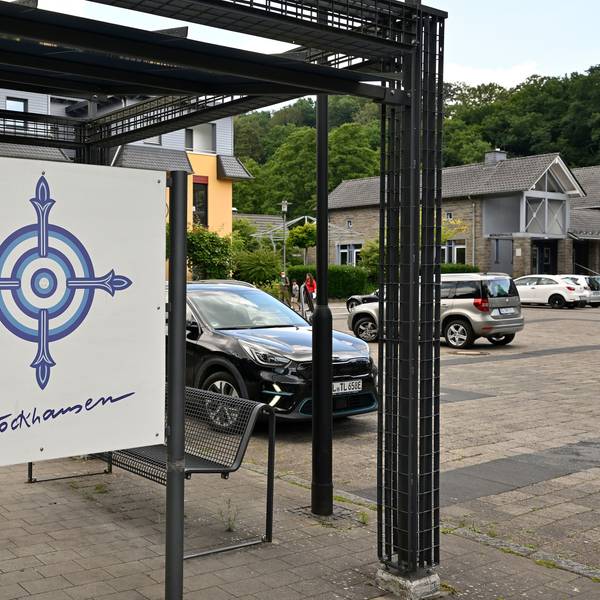 Das Foto zeigt den Karlheinz-Stockhausen-Platz Kürten