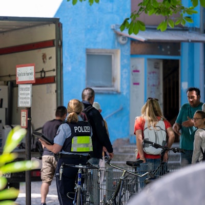 Die Bewohner des OMZ mussten das Gebäude in der Gummersbacher Straße verlassen.