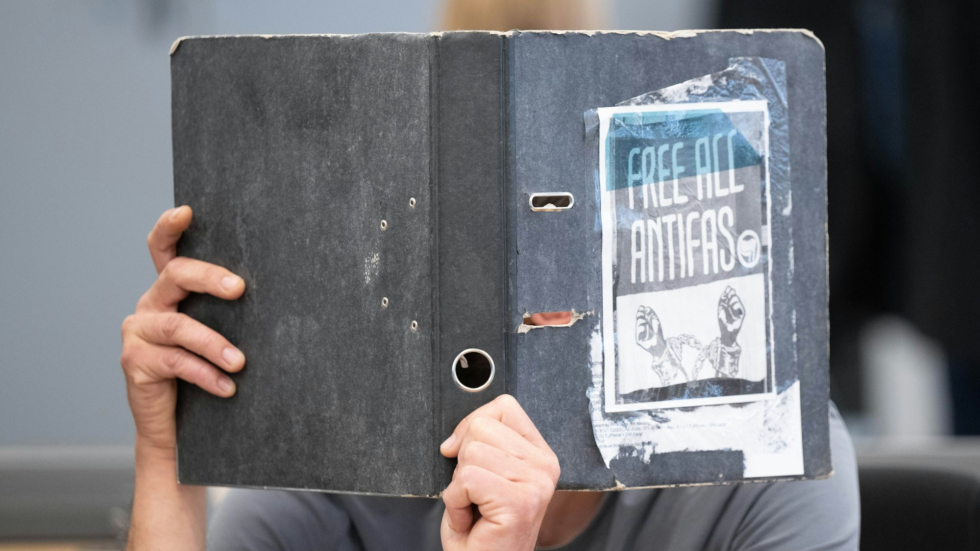 Ein Angeklagter im Oberlandesgericht (OLG) Dresden