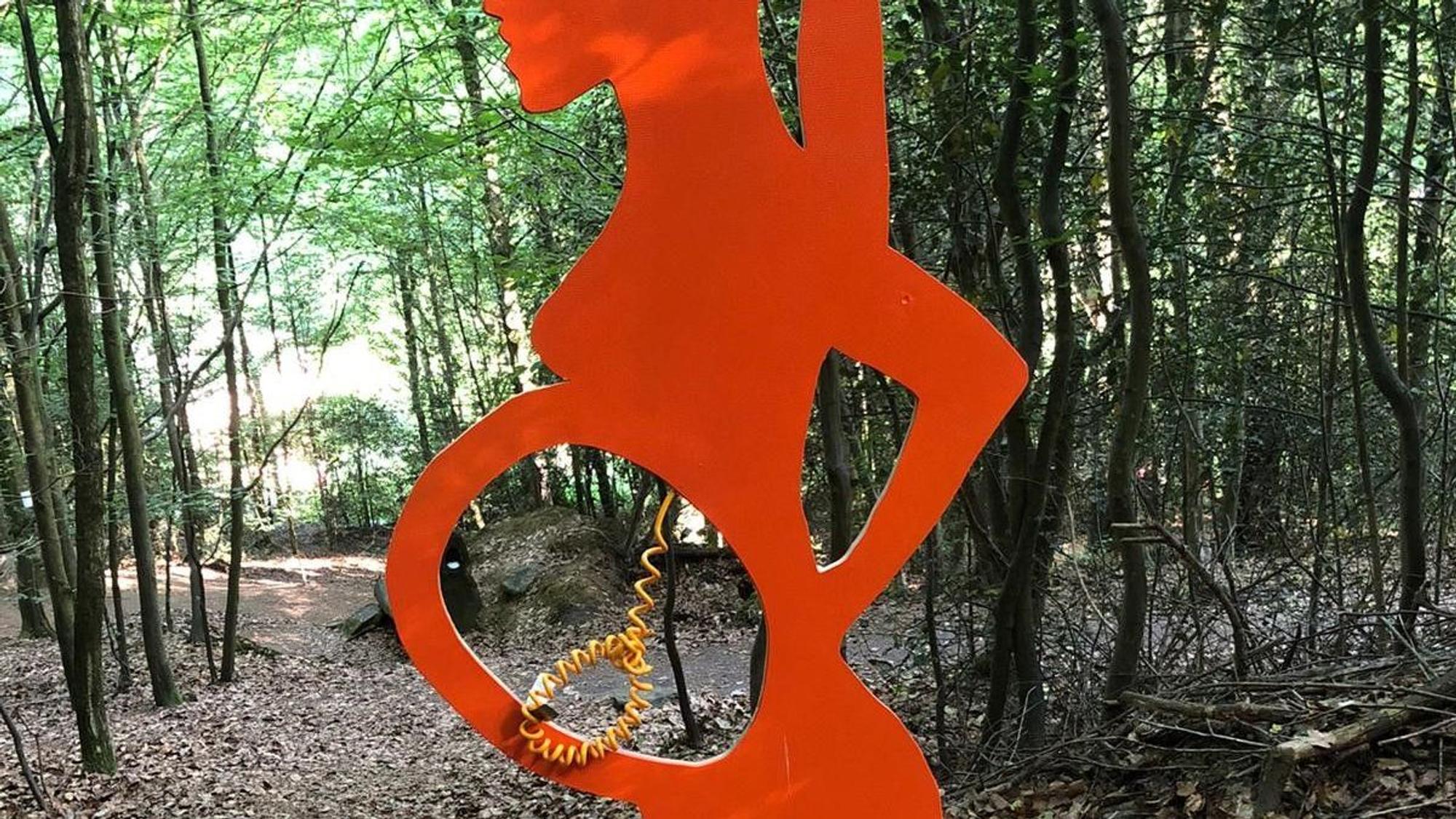Das Plastikbaby ist weg, die Nabelschnur noch da.
