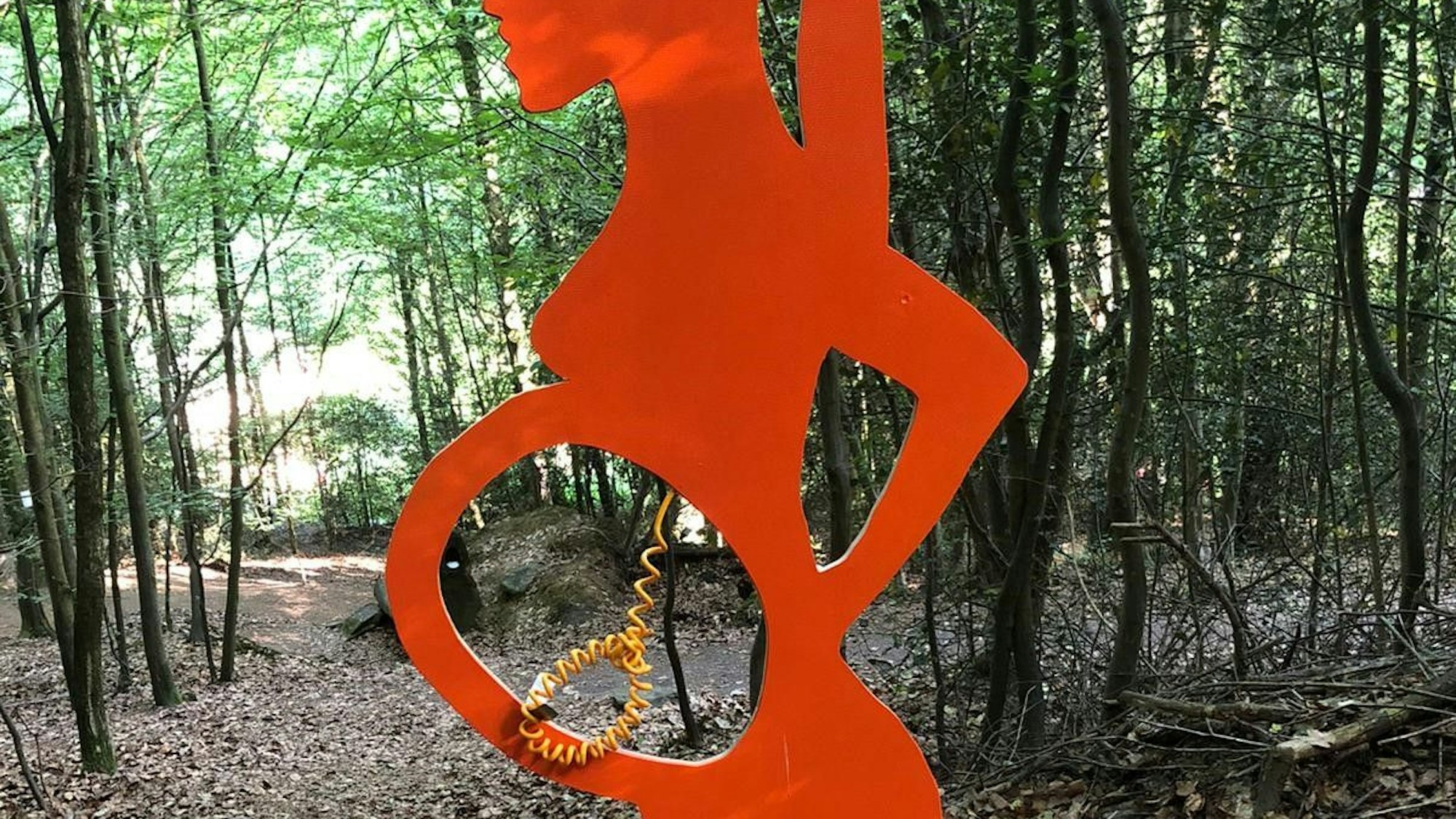 Das Plastikbaby ist weg, die Nabelschnur noch da.