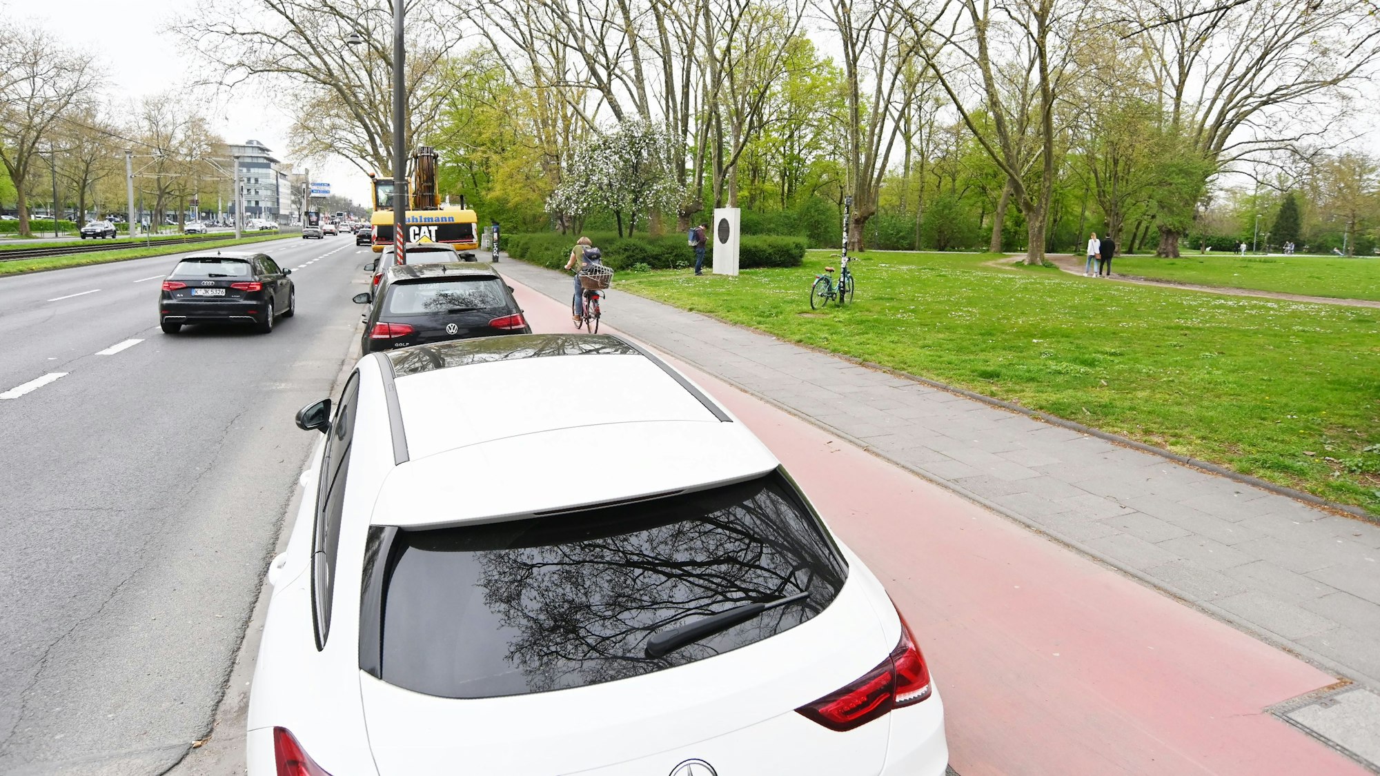 Parkplätze an der Aachener Straße.