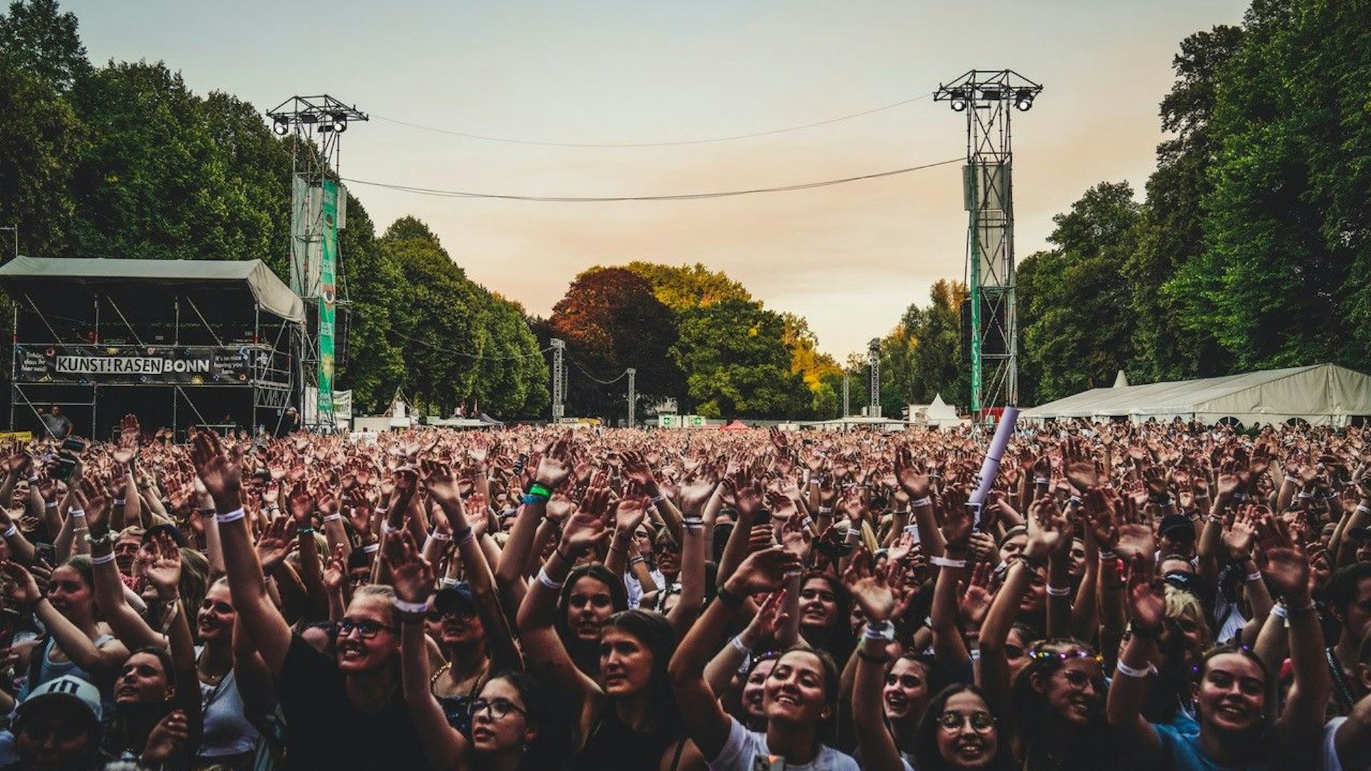 Festival Open Air Kunstrasen in Bonn