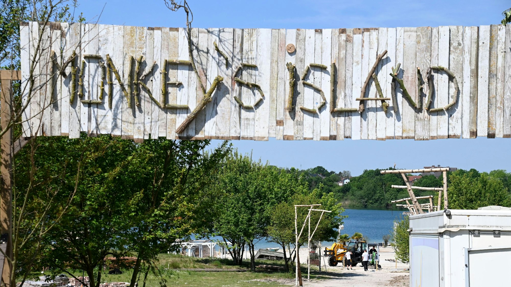 Beach Club Monkey´s Island am Escher See.