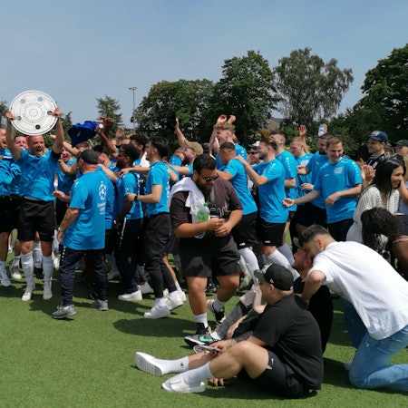 Der CfB Ford Niehl II feiert den souveränen Aufstieg in die Kreisliga B.