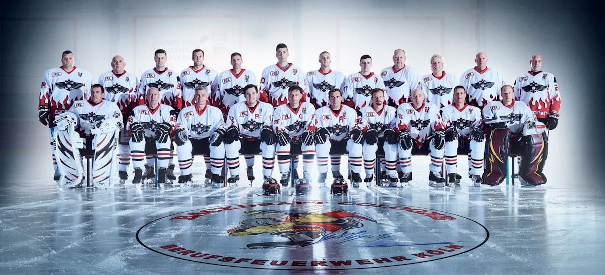 Die Eishockeymannschaft Backdraft Cologne der Kölner Feuerwehr