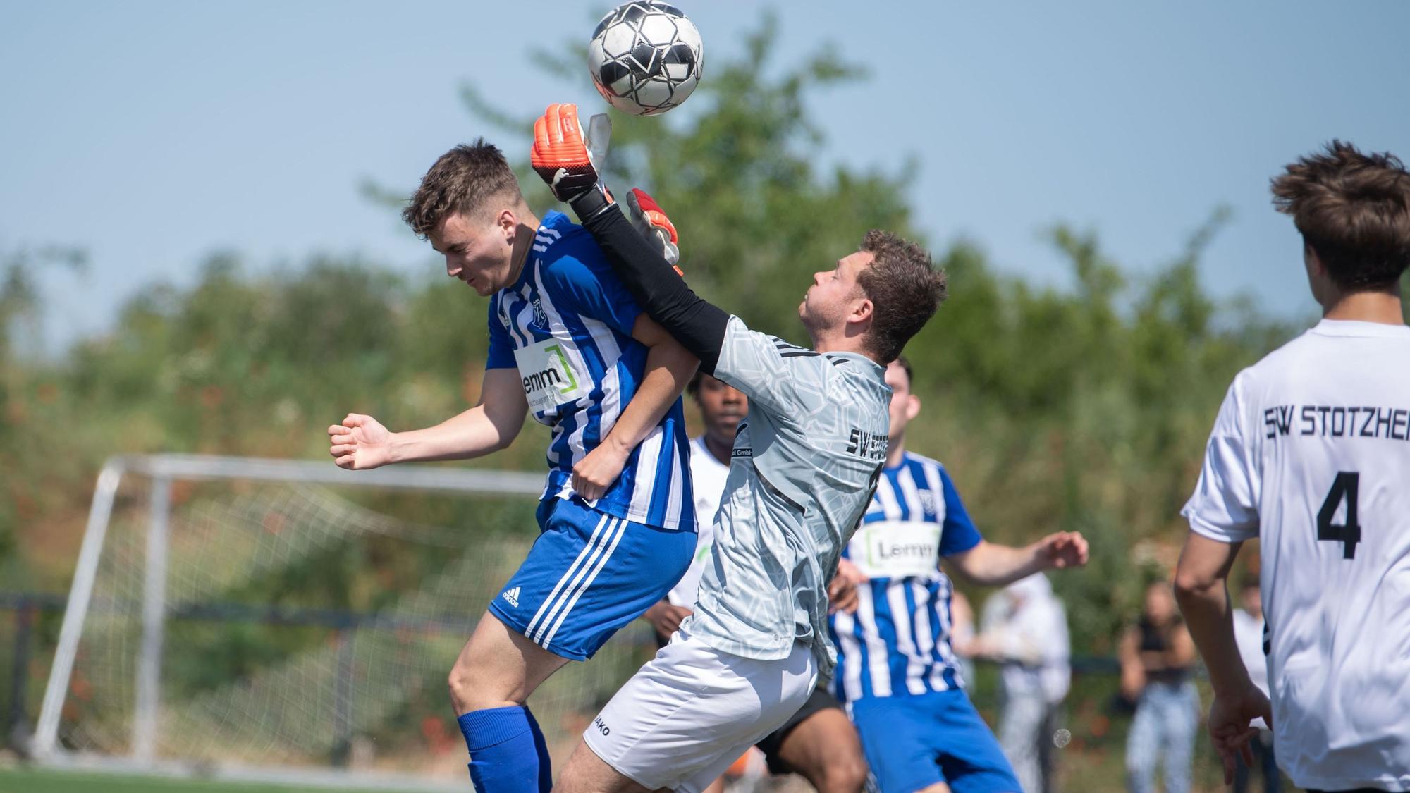 Der SC Wißkirchen steigt nach einem 8:2-Erfolg über Stotzheim in die Bezirksliga auf. Beide Team wollen in der kommenden Saison fusionieren.