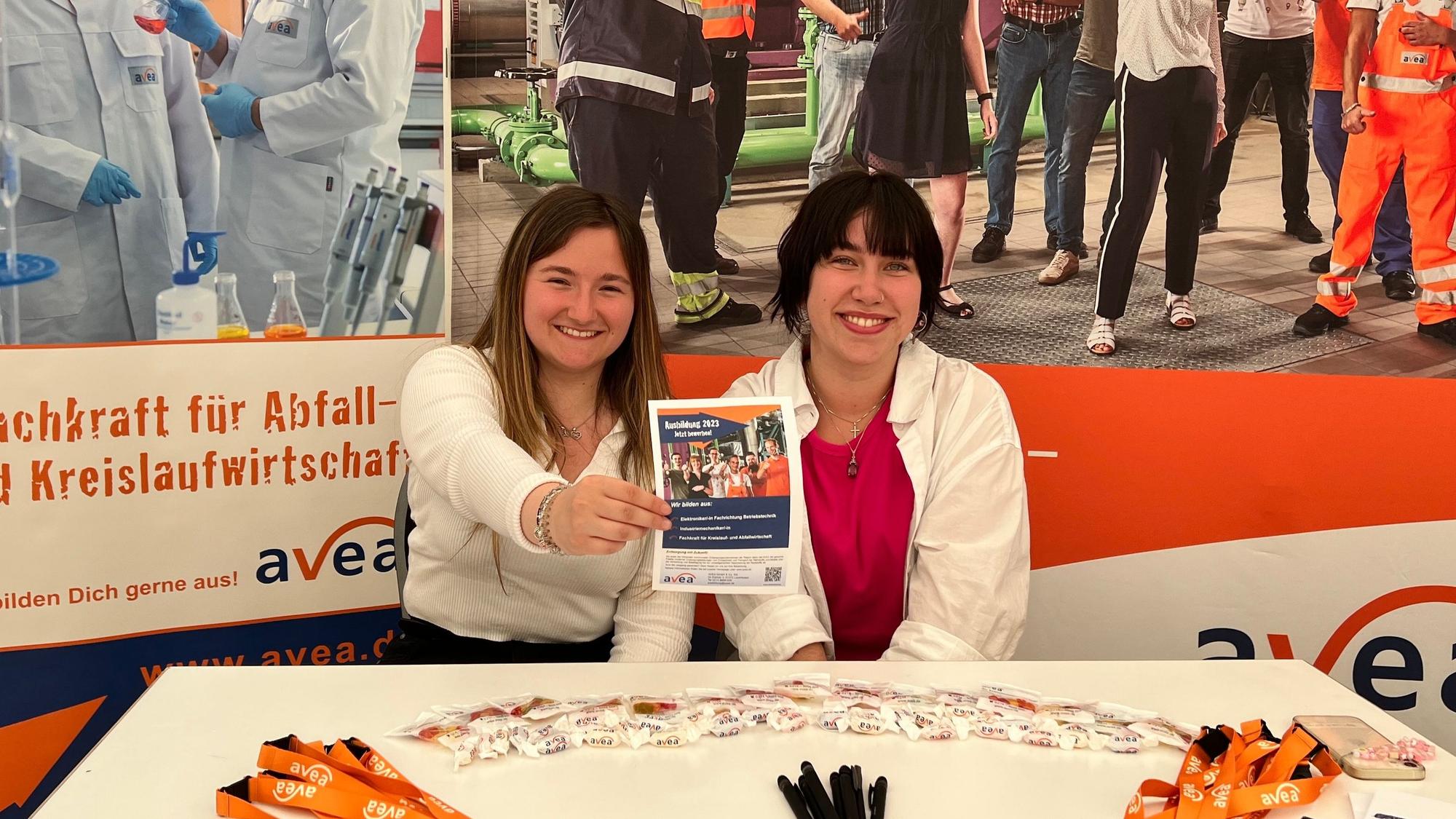 Am Avea-Stand auf der Ausbildungsmesse Burscheid