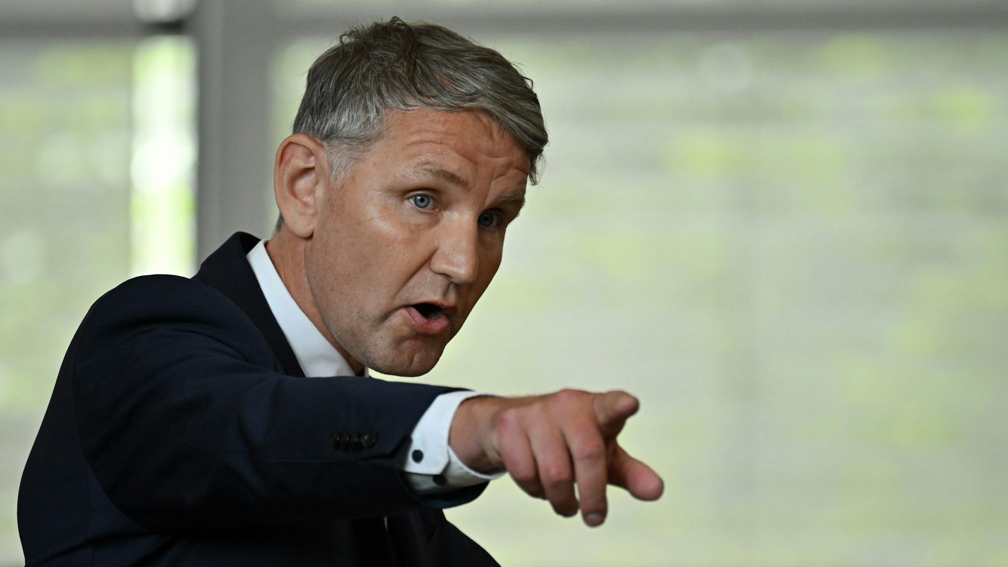 Rechtsextremist Björn Höcke (AfD), Fraktionsvorsitzender in Thüringen, führt den besonders extremen und starken Flügel in der AfD.