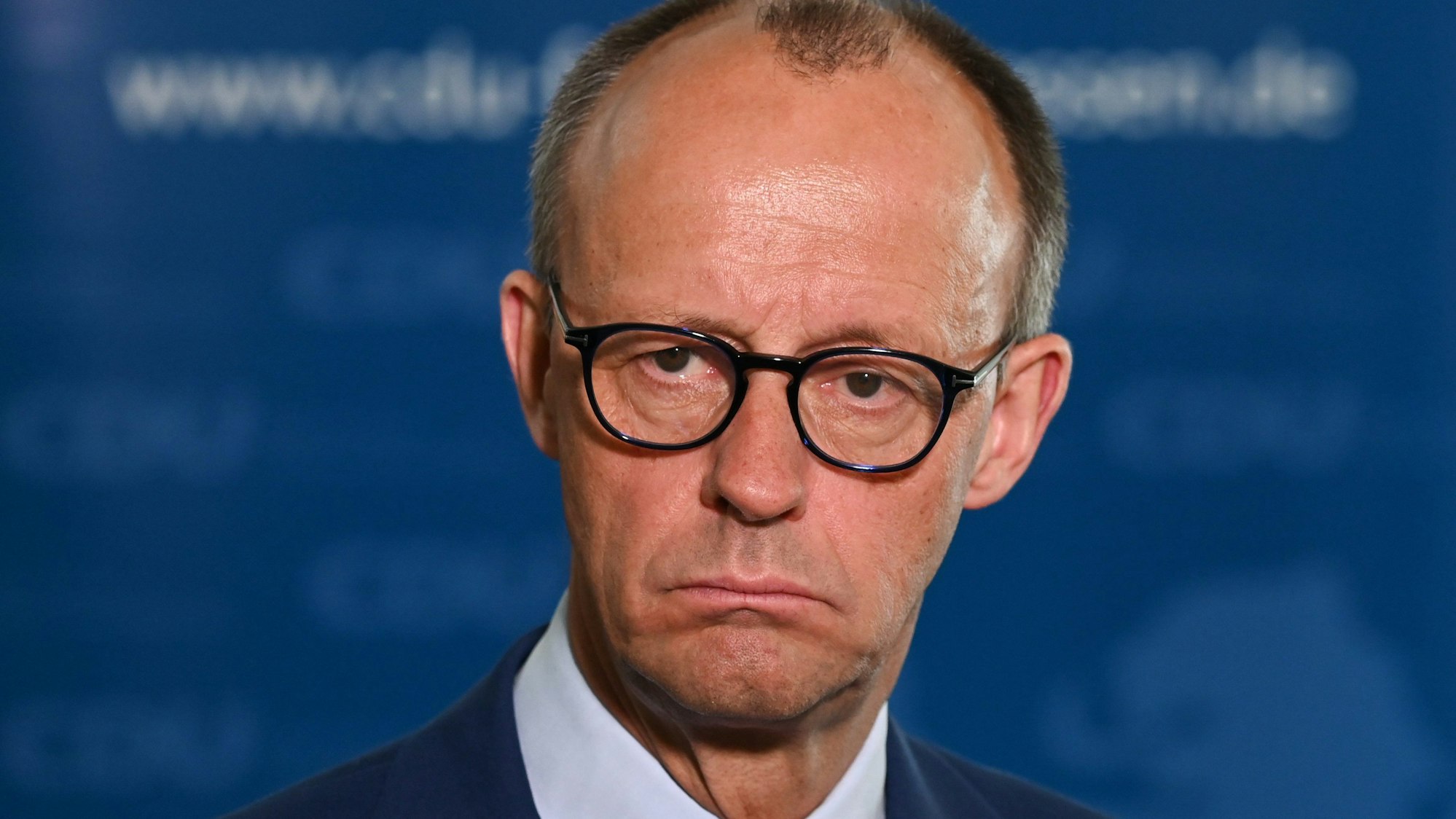 Friedrich Merz hat seine These bekräftigt, die Grünen seien für den Aufschwung der AfD hauptverantwortlich. Die Behauptung des CDU-Chefs sorgt für reichlich Kritik. (Archivbild)