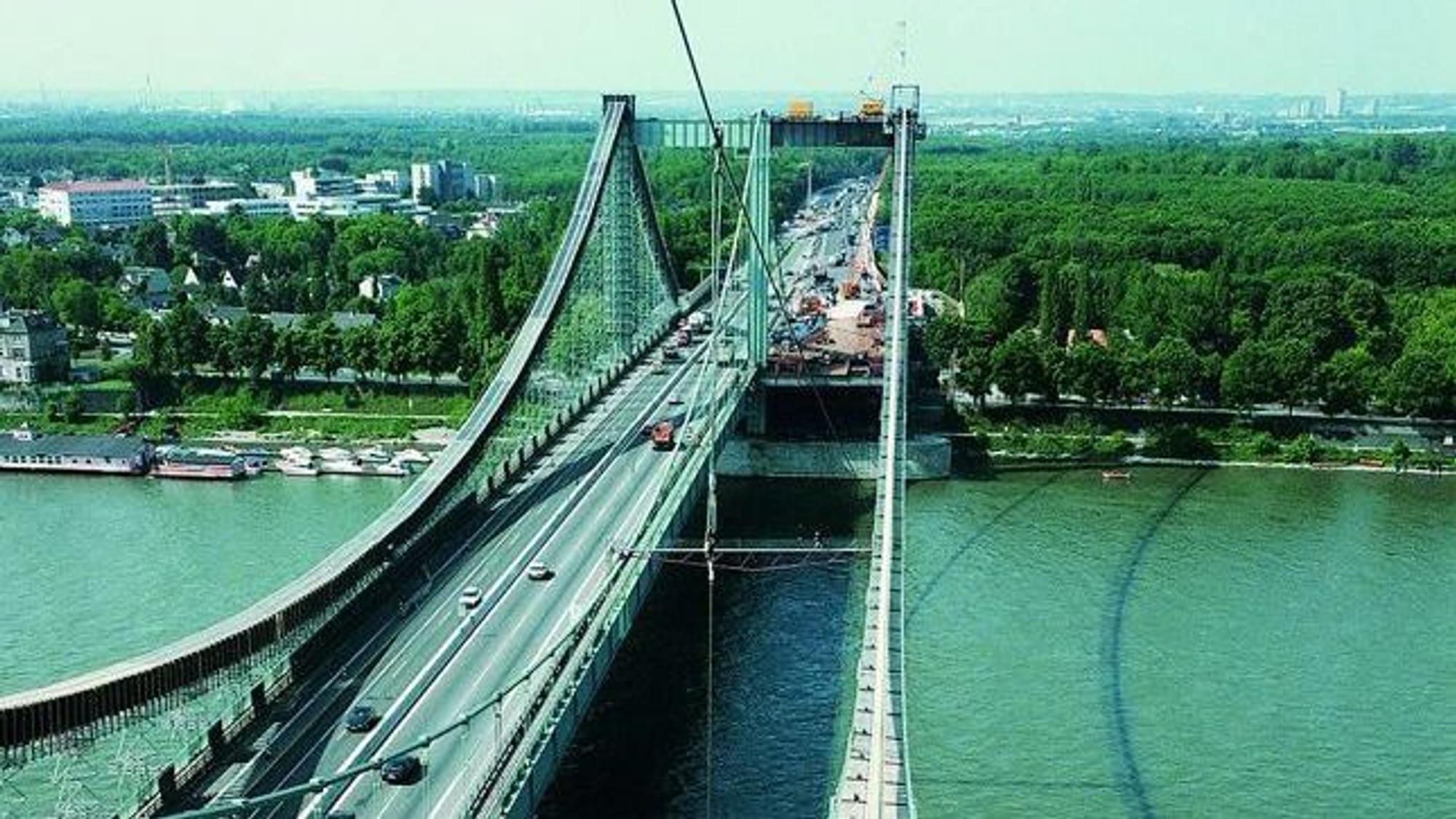 Bau der Rodenkirchener Brücke