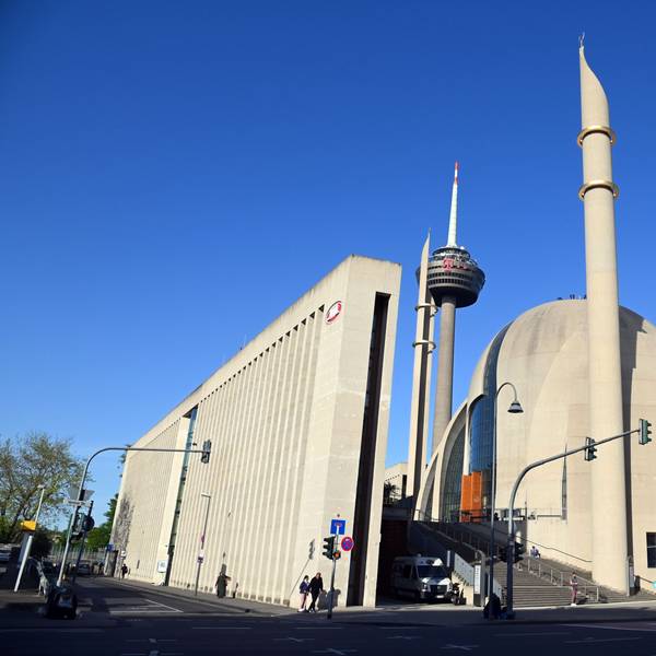 Das Bild zeigt die Moschee in Ehrenfeld.