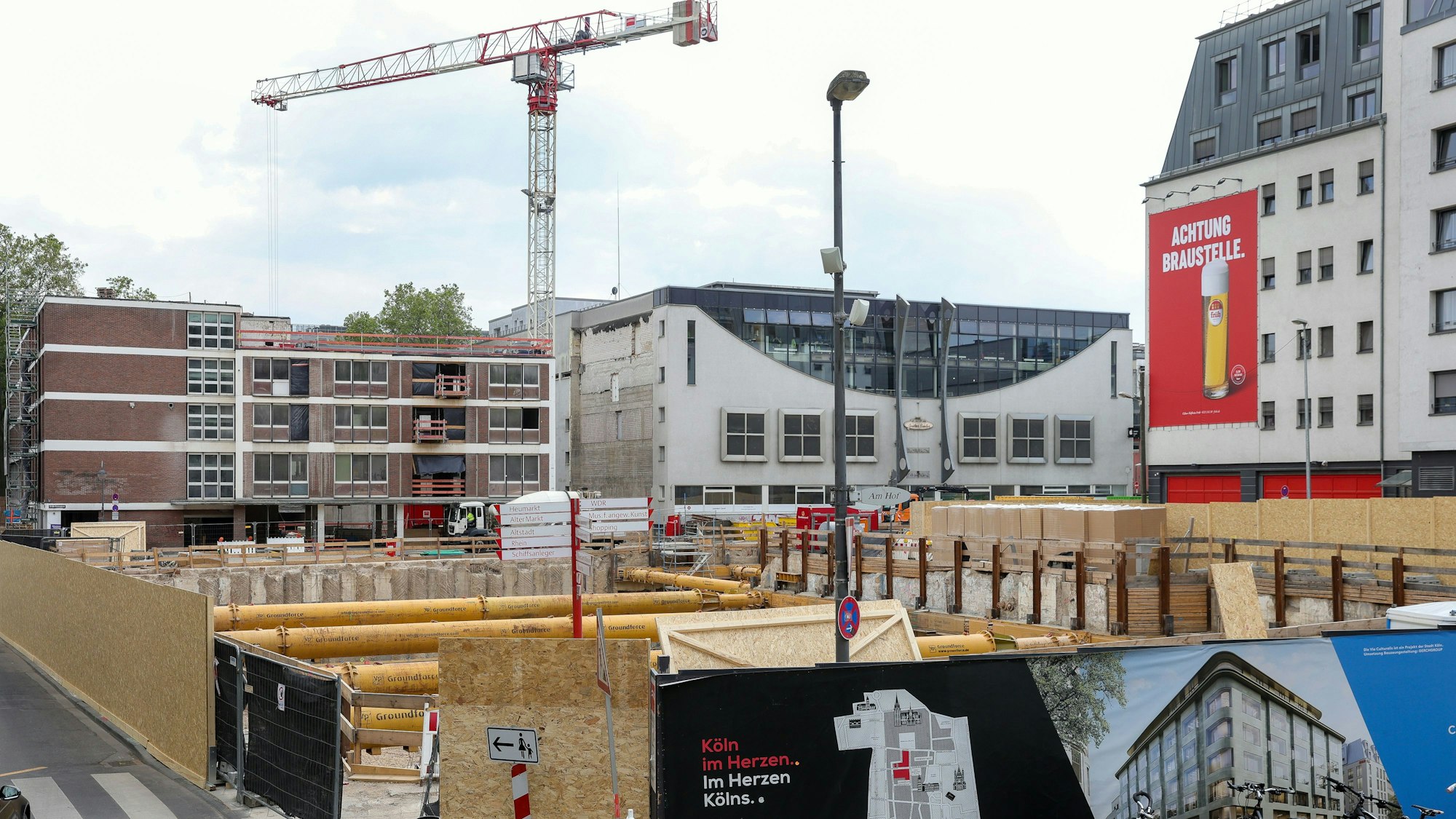 Die Baustelle des Laurenz-Carré in der Kölner Innenstadt mit Blick auf Parzelle 5.