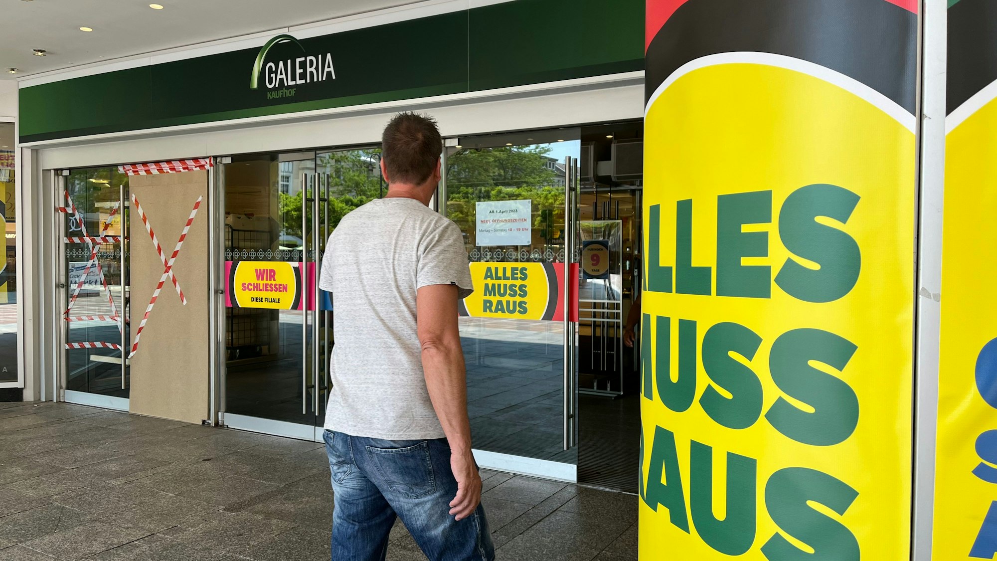 Alles muss raus: Der Eingang zu Galeria Kaufhof.