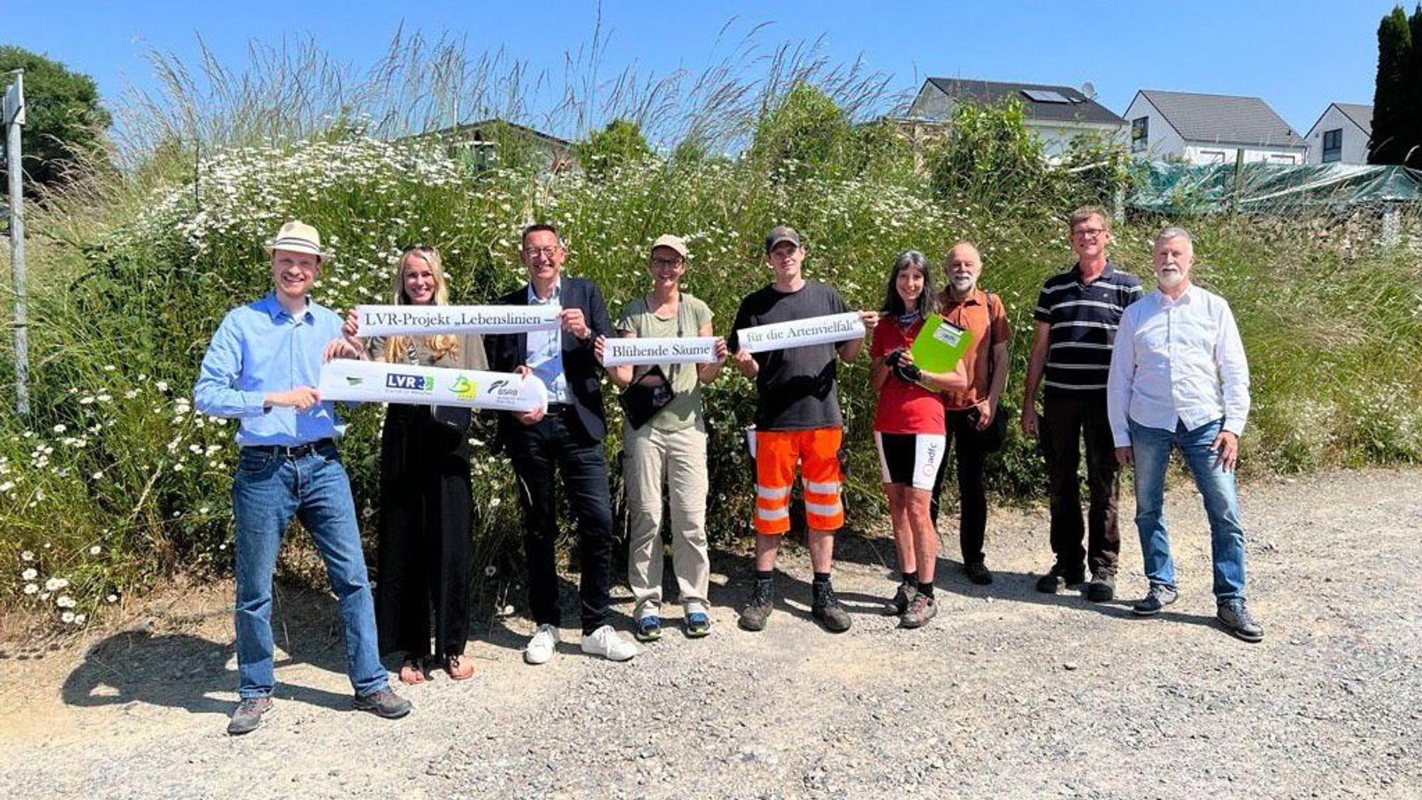 Die Projektbeteiligten von links: Dr. Bernd Freymann, Svenja Mühlsiegl, Dirk Runge, Manuela Thomas, Daniel Wojtas, Sabine Krämer-Kox, Manfred Lindenau, Frank Paas und Thomas Wirtz.