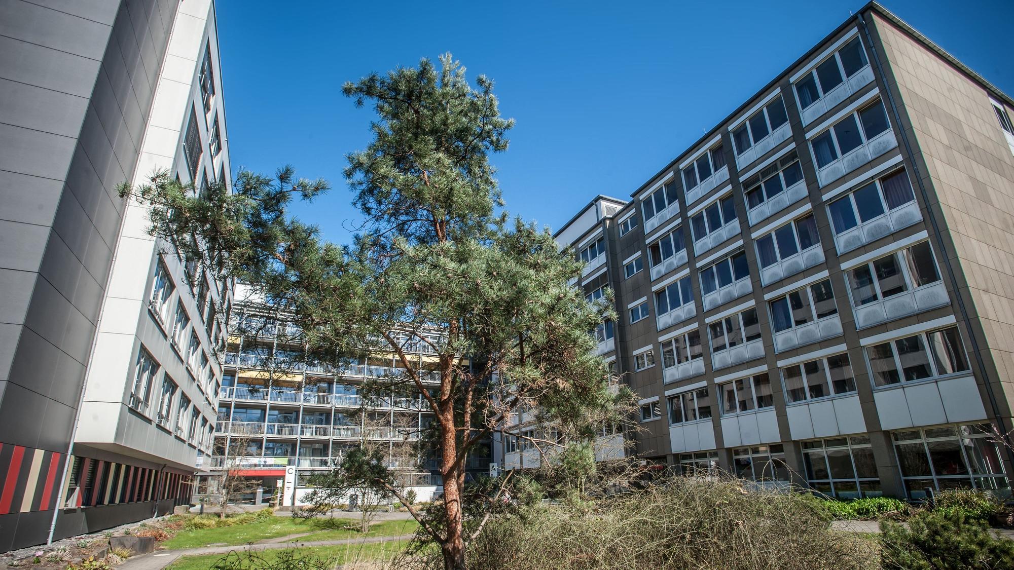 Fassade des Klinikums Leverkusen