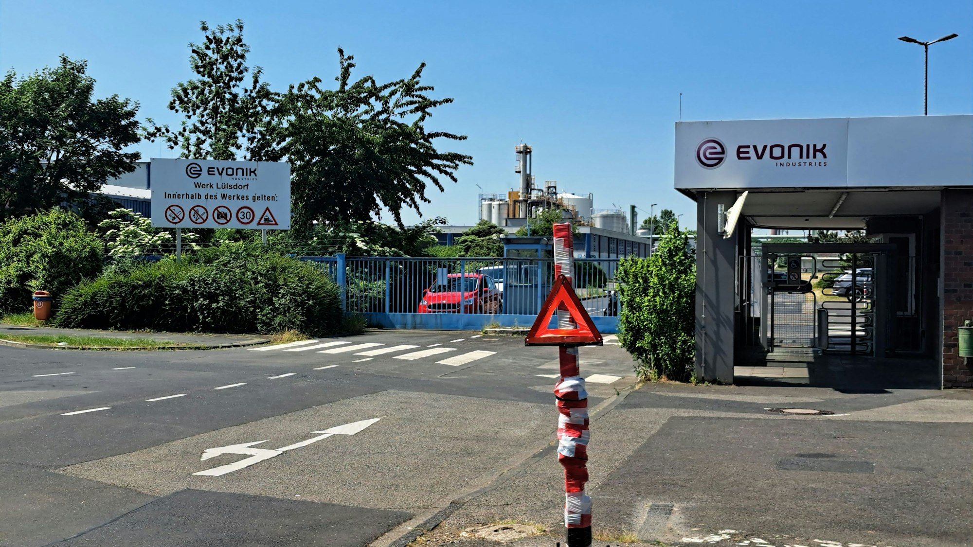 Das Evonik-Werksgelände in Niederkassel-Lülsdorf.