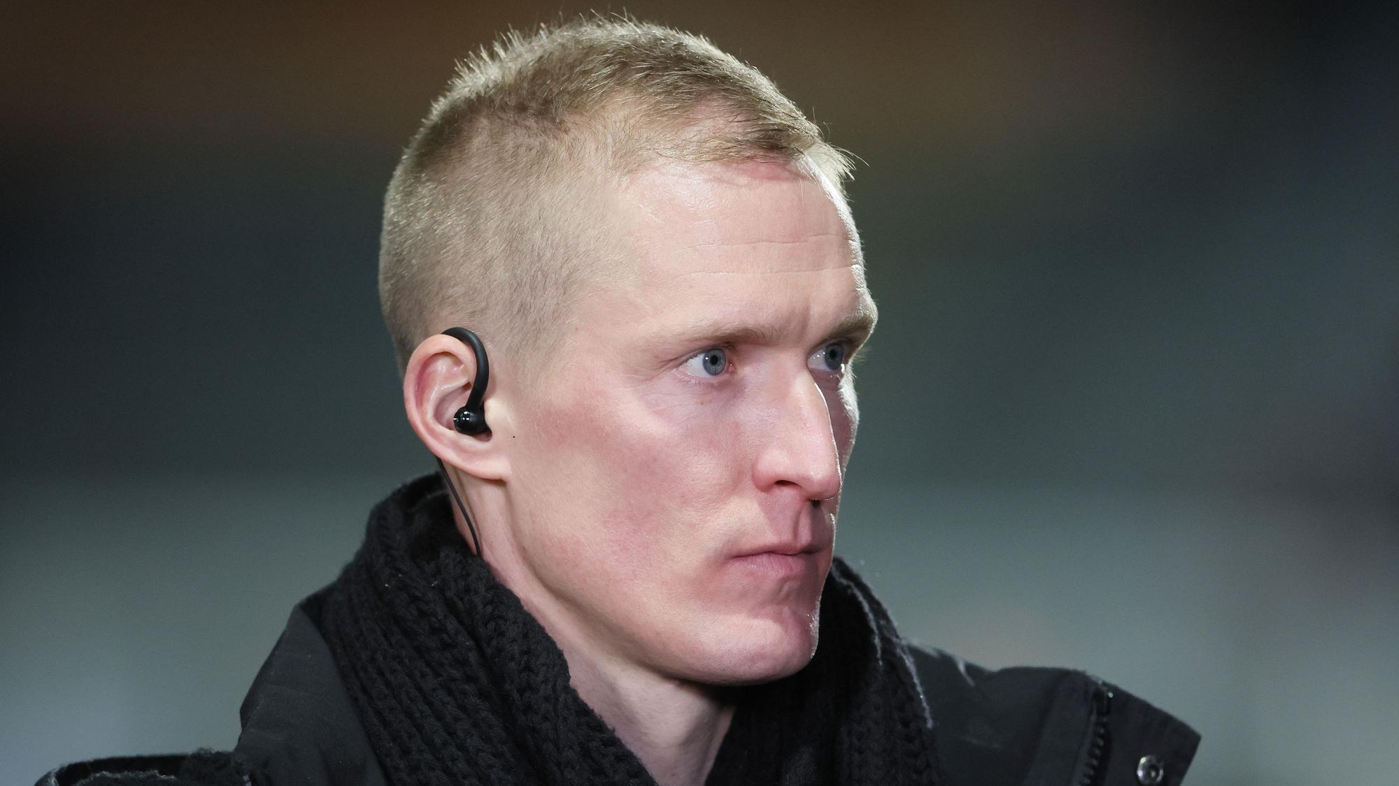 FC Viktoria Köln vs. VFL Osnabrück, Thomas Kraus (1. FC Köln U21) im Fernsehinterview, 14.02.2022, Bild: Herbert Bucco