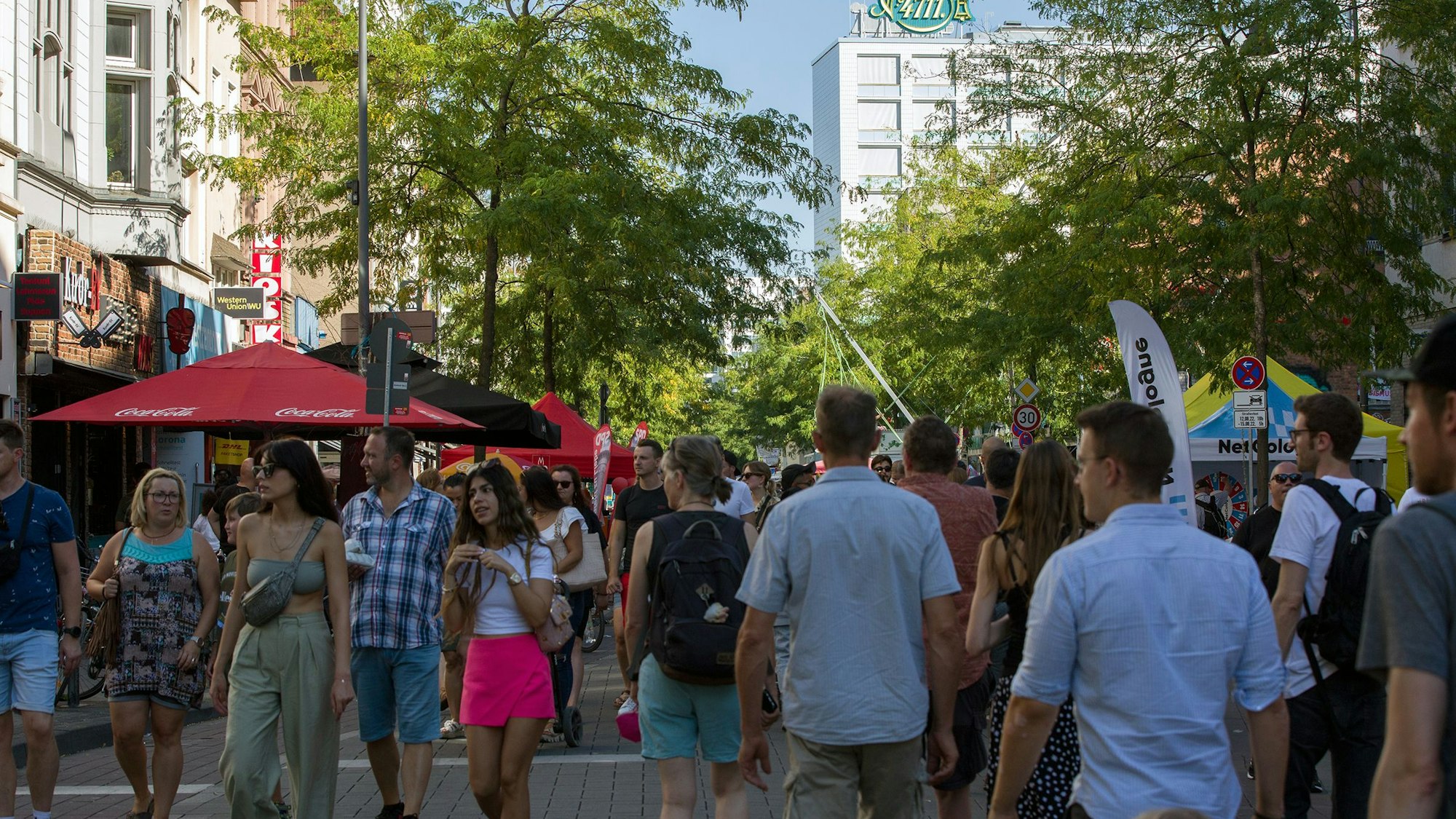 Straßenfest auf der Venloer Straße