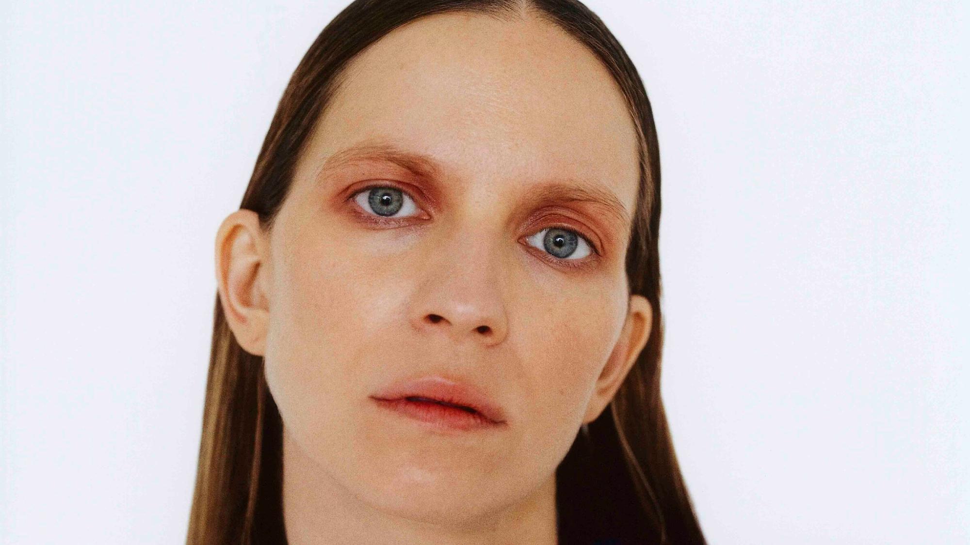 Mary Komasa.