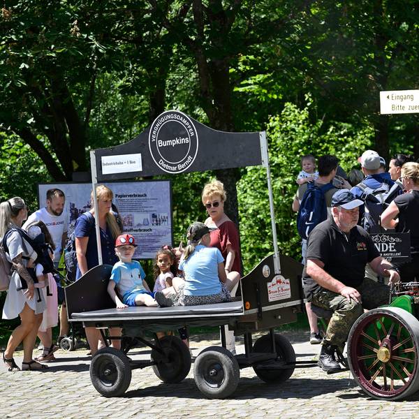 Auf dem Bensberger Papierfest war viel los.