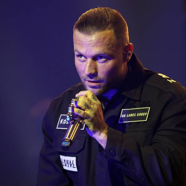 Der Berliner Rapper Kontra K bei einem Konzert in der Kölner Lanxess-Arena.