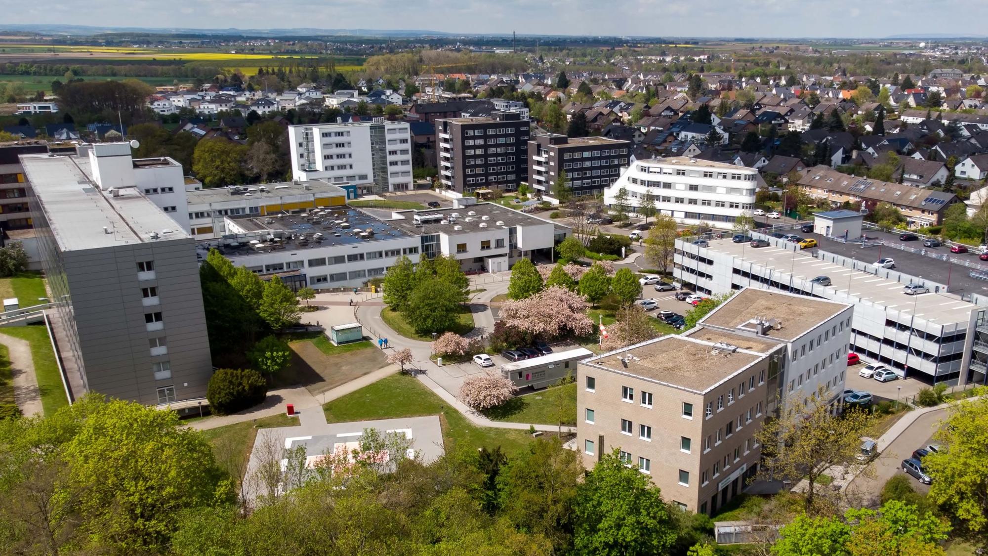 Das Bild zeigt das Marien-Hospital in Euskirchen aus der Luft.