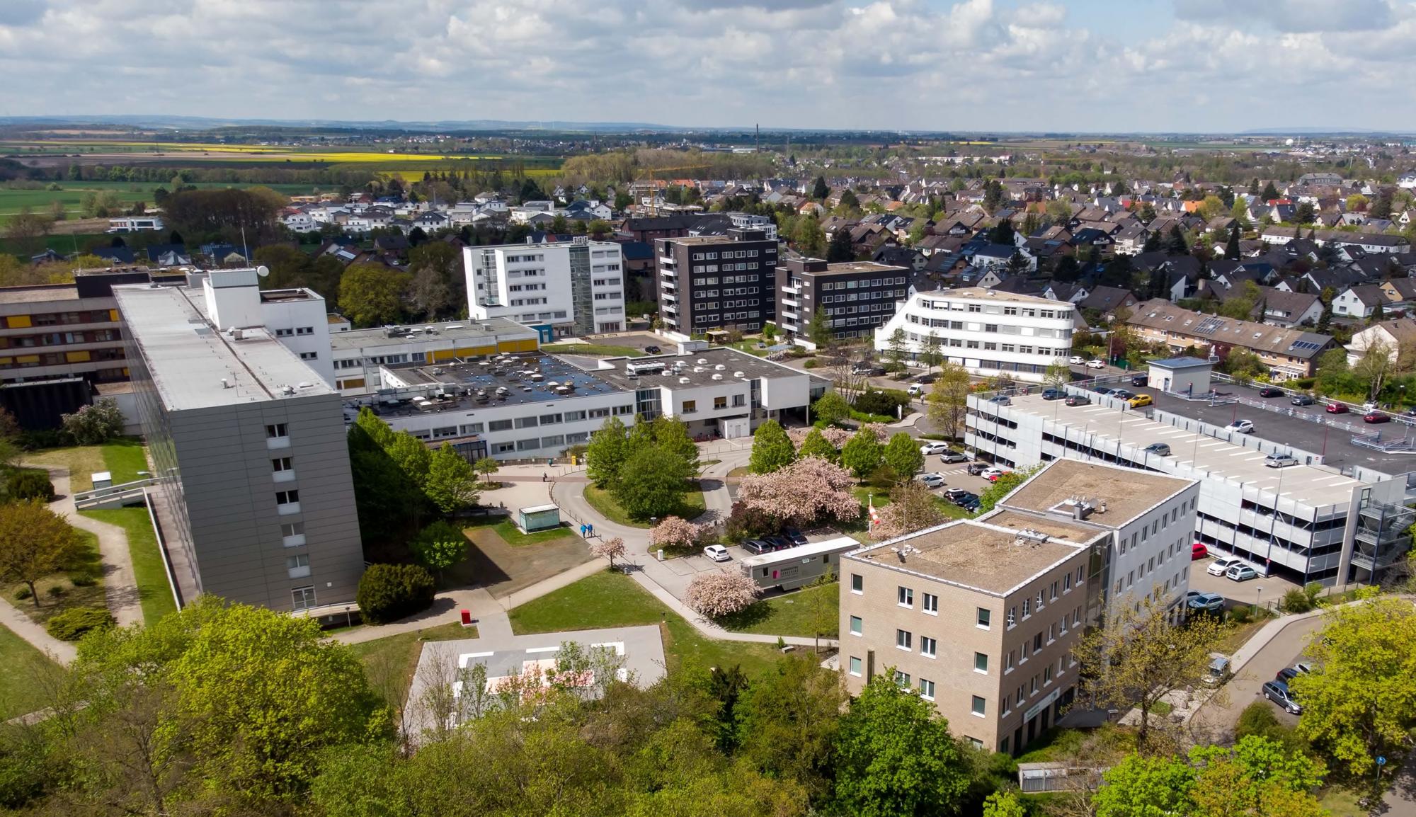 Ein Luftbild des Krankenhauses.