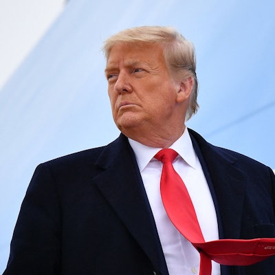 Donald Trump hat schon viele Skandale überstanden. Die nun gegen ihn erhobene Anklage könnte bei den Republikanern Zweifel stärken, Trump als Präsidentschaftskandidaten ins Rennen zu schicken, kommentiert Karl Doemens.