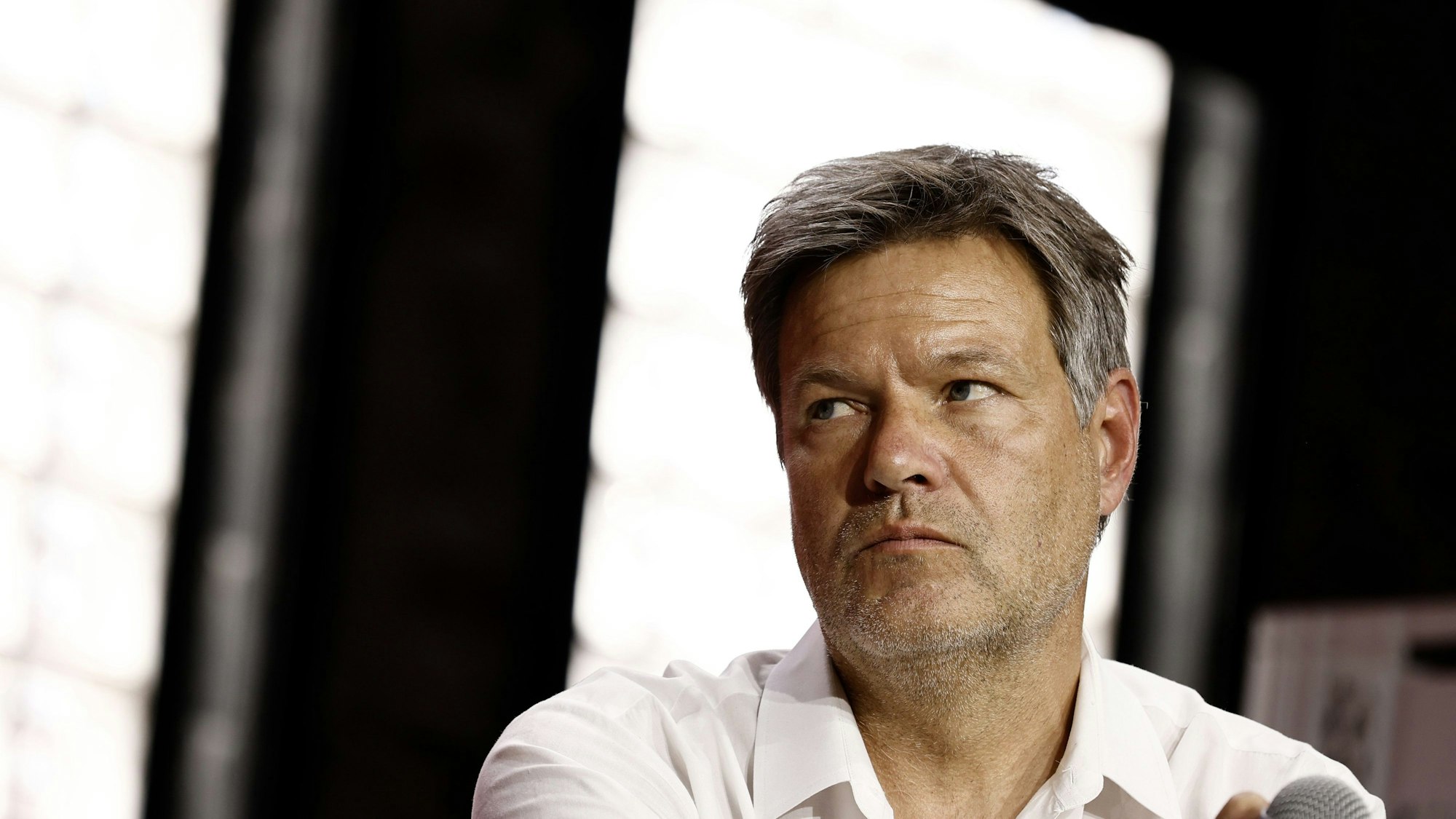 7. Juni 2023, Berlin: Robert Habeck (Bündnis 90/Die Grünen), Vizekanzler und Bundesminister für Wirtschaft und Klimaschutz, bei einem Gespräch zum Thema „Angebot und Nachfrage“· während der Digital-Konferenz „Republica“.