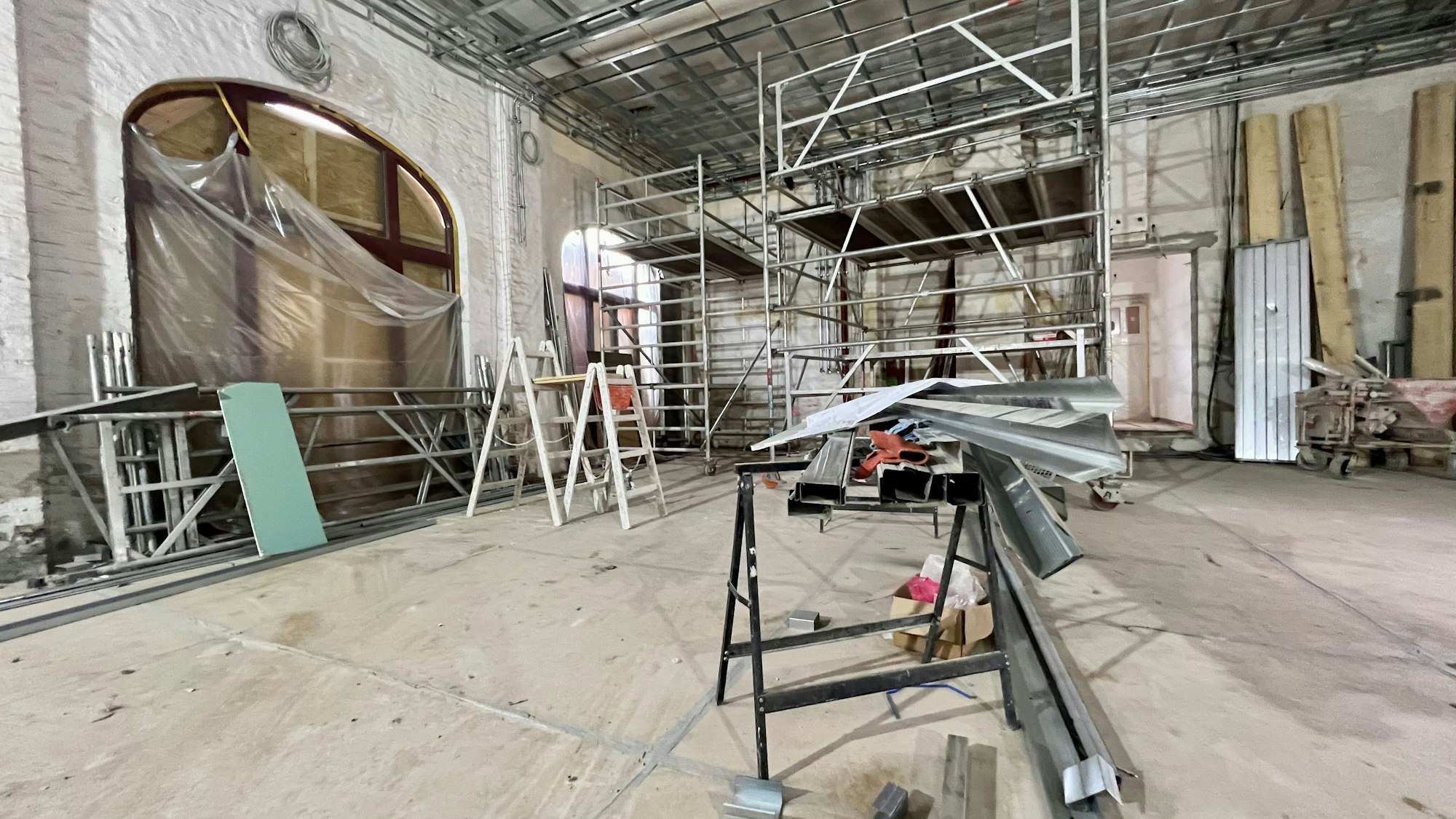 Baustelle Quartierstreff Alte Feuerwache Wiesdorf: Wagenhalle wird Veranstaltungsraum