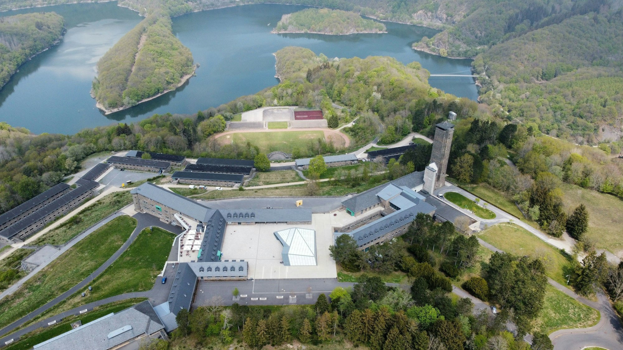 Das Bild zeigt das Areal von Vogelsang.