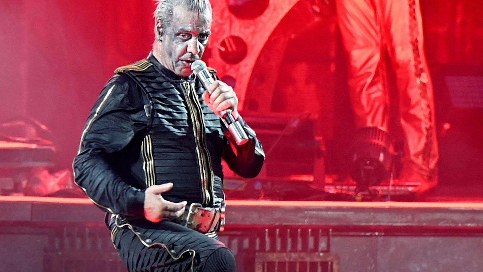 Till Lindemann, Frontsänger der Band Rammstein, weist Vorwürfe gegen ihn zurück.
