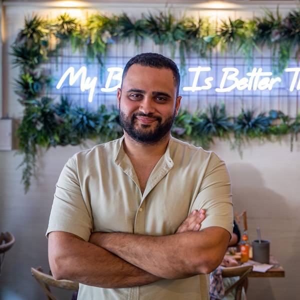 Parham Pooramin ist Geschäftsführer vom Café Buur.